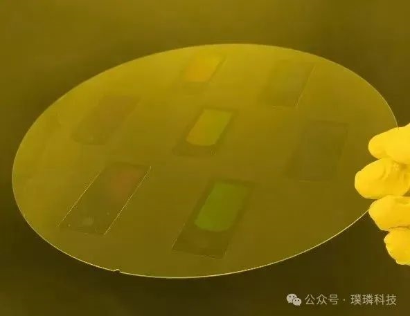 超越日本！我国第一台纳米压印光刻机交付：线宽小于10nm